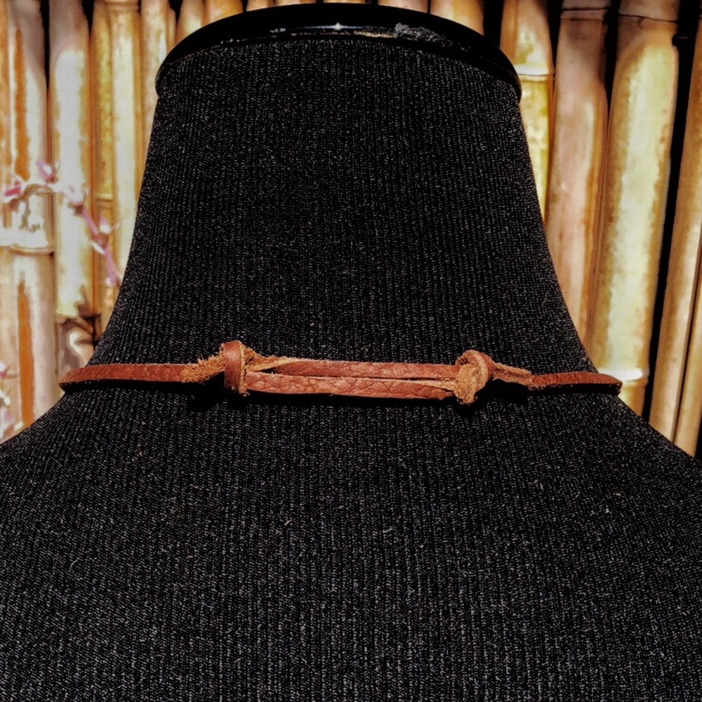 NEW Silver Heart & Tan Leather Adjustable Necklace - Picture 5 of 8